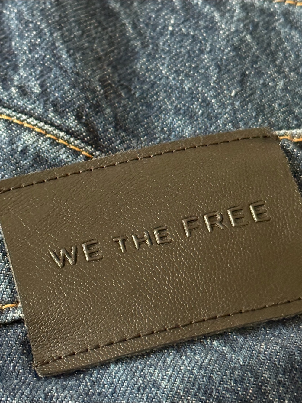 We The Free Good Luck Mid-Rise Barrel Jeans Size 32 Dark Wash - Picture 4 of 8